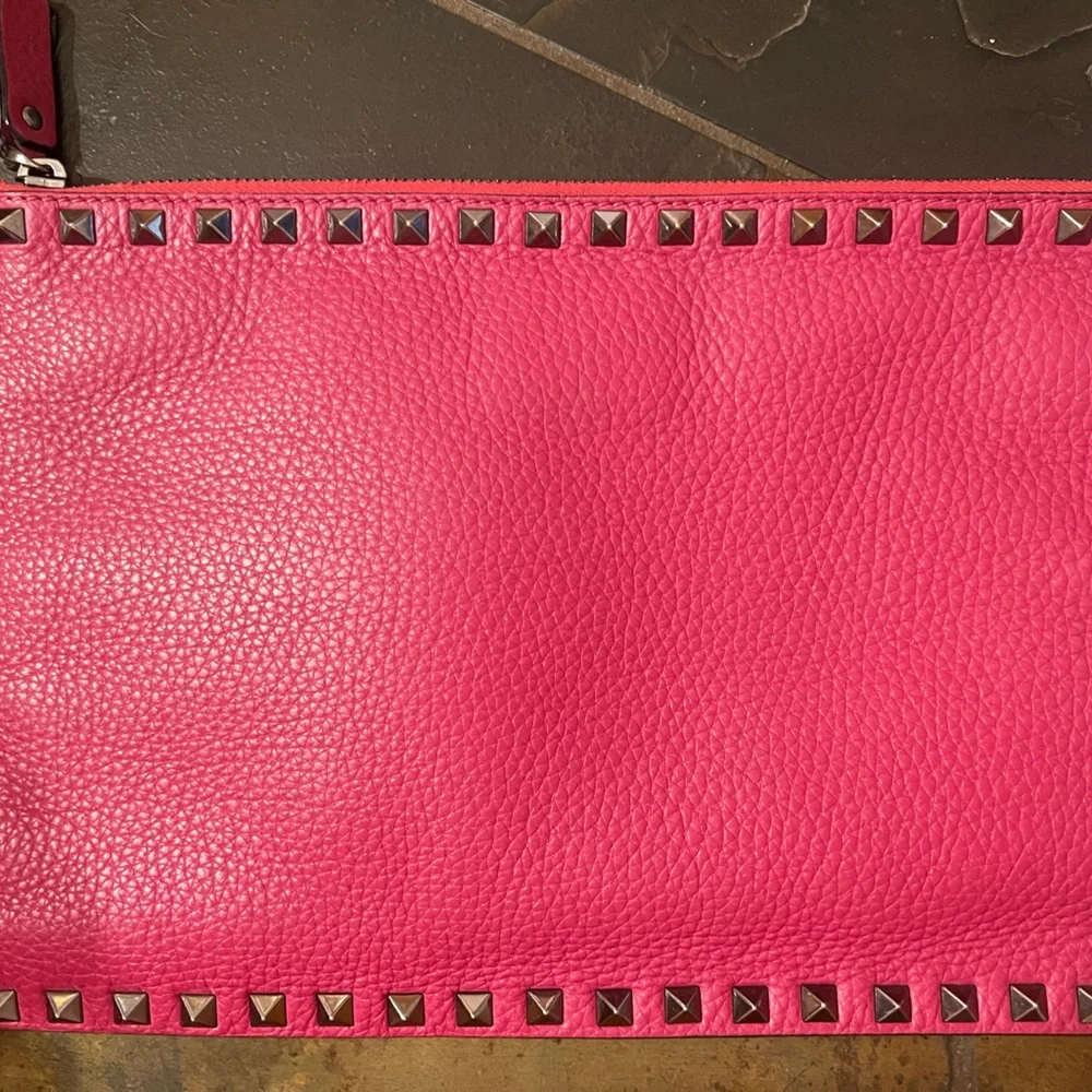 Valentino Garavani Rockstud Clutch - Picture 4 of 9